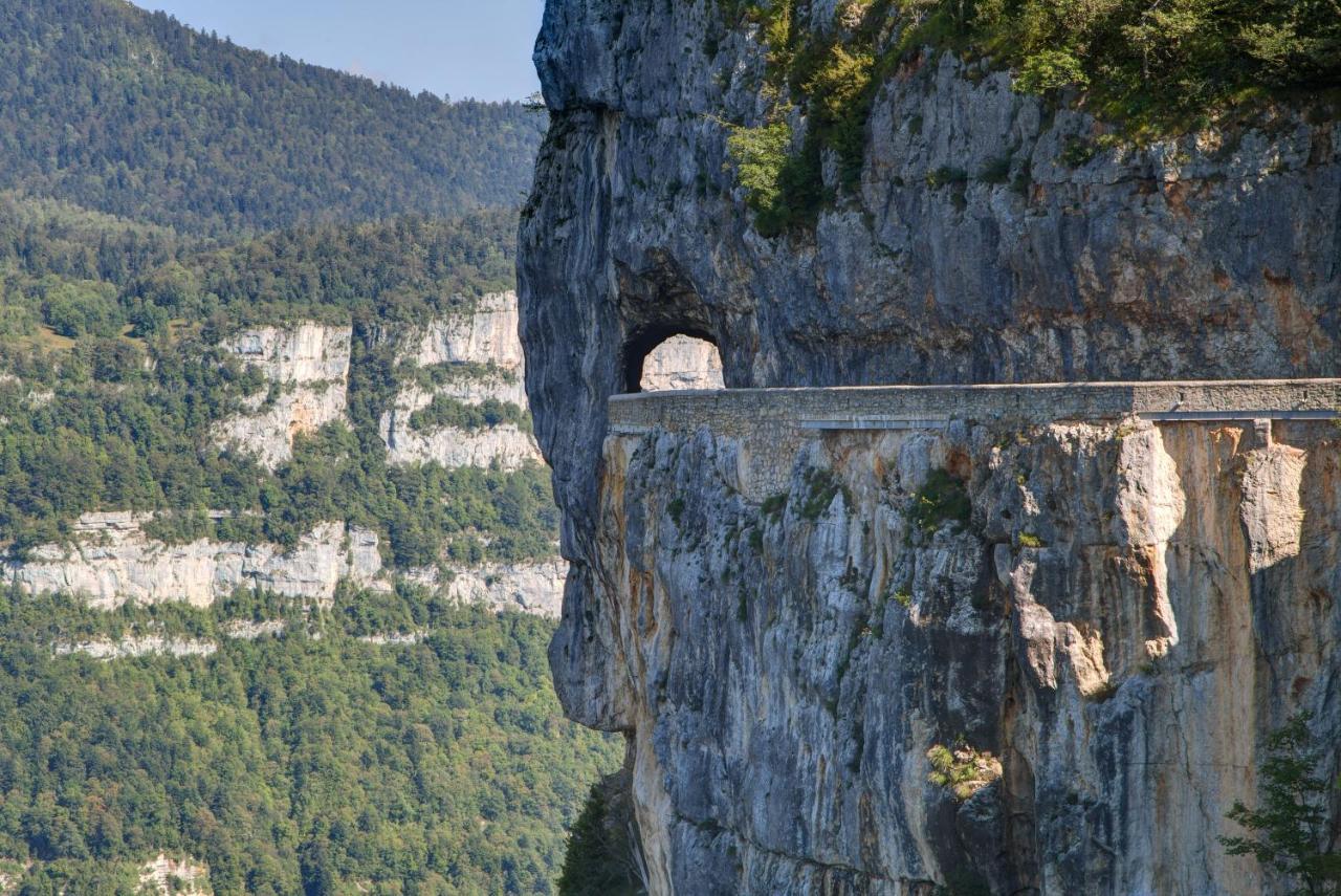Gites Des Flandaines แซงต์-ฌอง-ออง-รัวยองส์ ภายนอก รูปภาพ