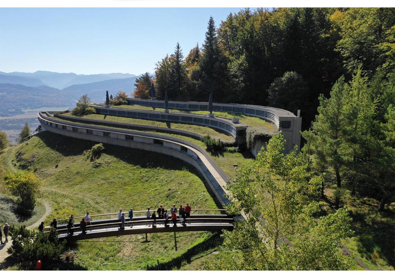 Gites Des Flandaines แซงต์-ฌอง-ออง-รัวยองส์ ภายนอก รูปภาพ